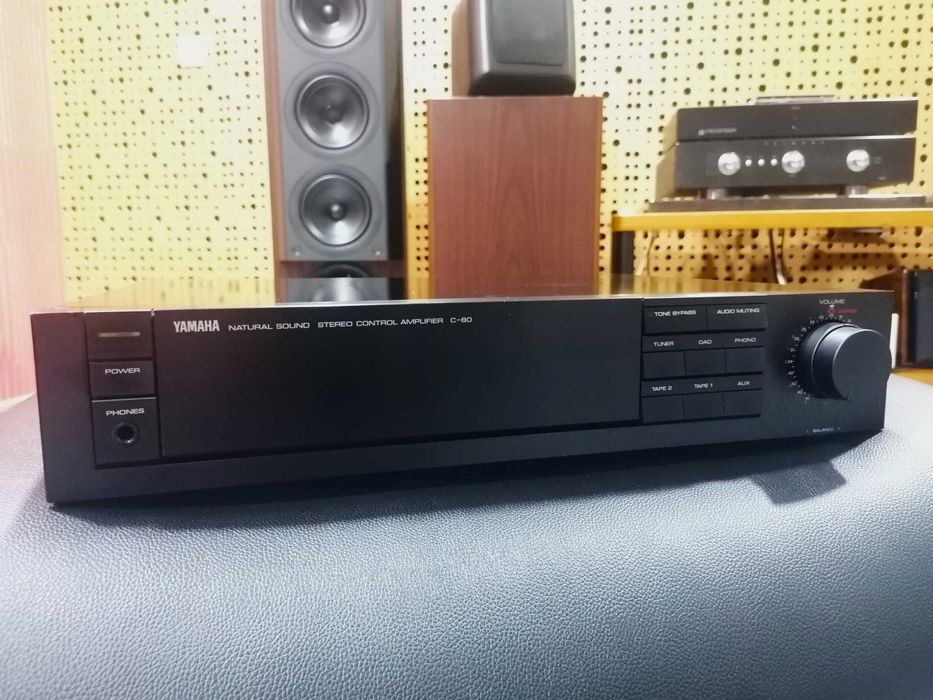 YAMAHA - C-80 (PRÉ-AMP)