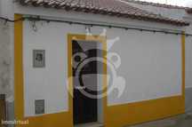 Moradia em Santo Aleixo da Restauração
