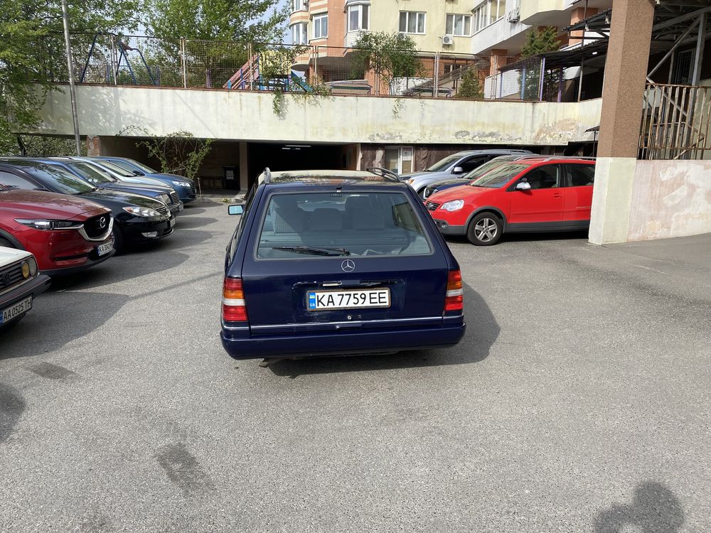 Mercedes-benz w124