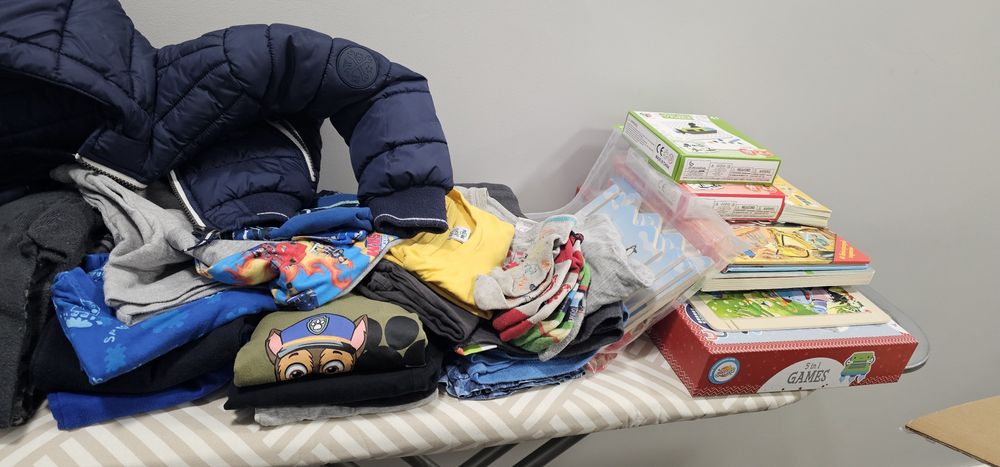 Ubranka dla chłopca 98-104