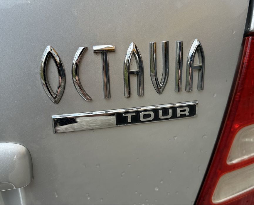 Skoda Octavia  покоління/Tour 2006 рік 1.6 МПІ