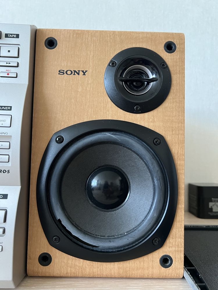 Музикальний центр Sony