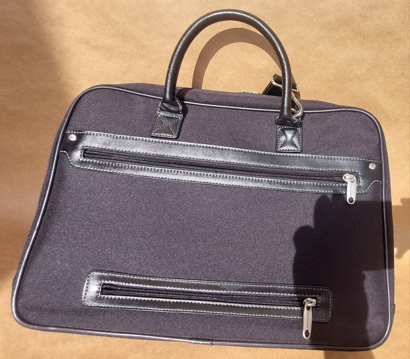 Pasta da marca Hexagona