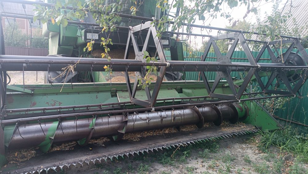 Продам комбайн john deere