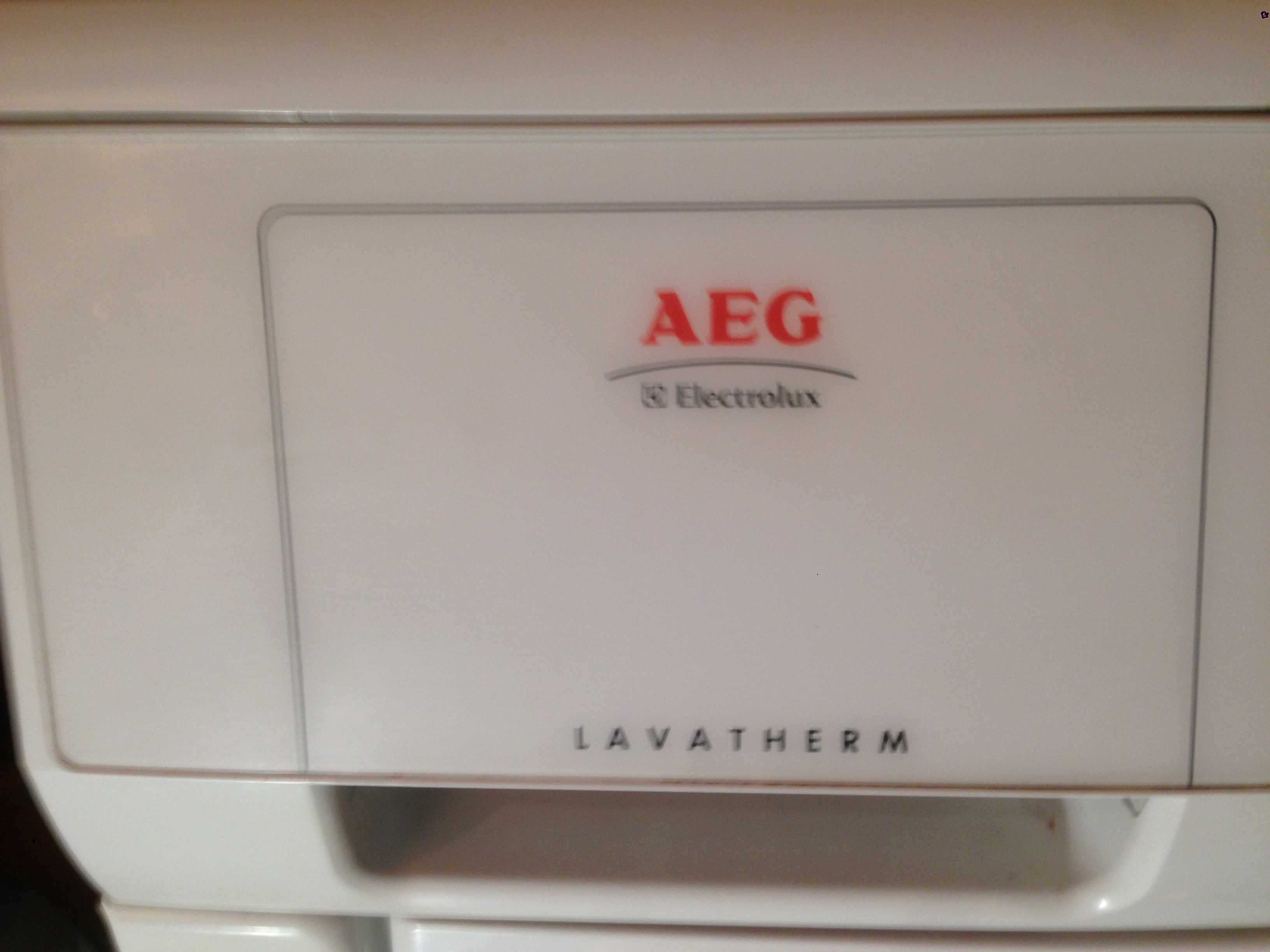 Сушка для одягу,білизни/сушильна машина AEG Lavatherm 
Model-T56820