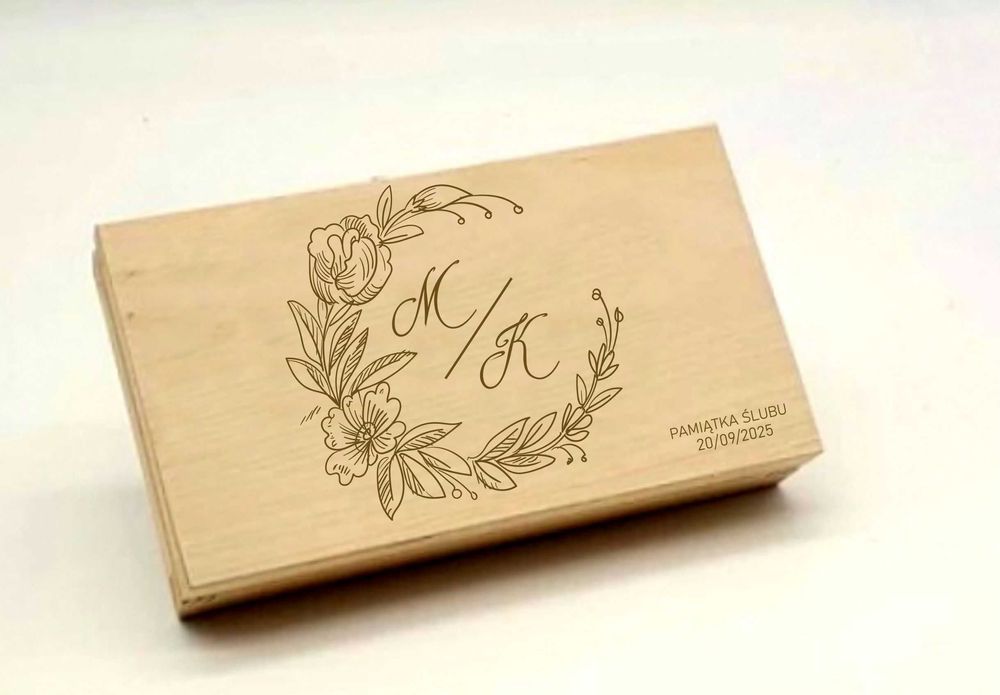 Pudełko na pieniądze z grawerem na ślub
