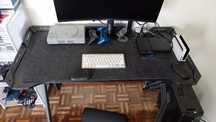 Mesa Gamer com Suporte para Garrafa.