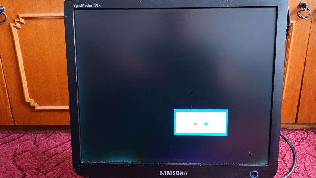 Монітор SAMSUNG SyncMaster 732n 17 дюймів