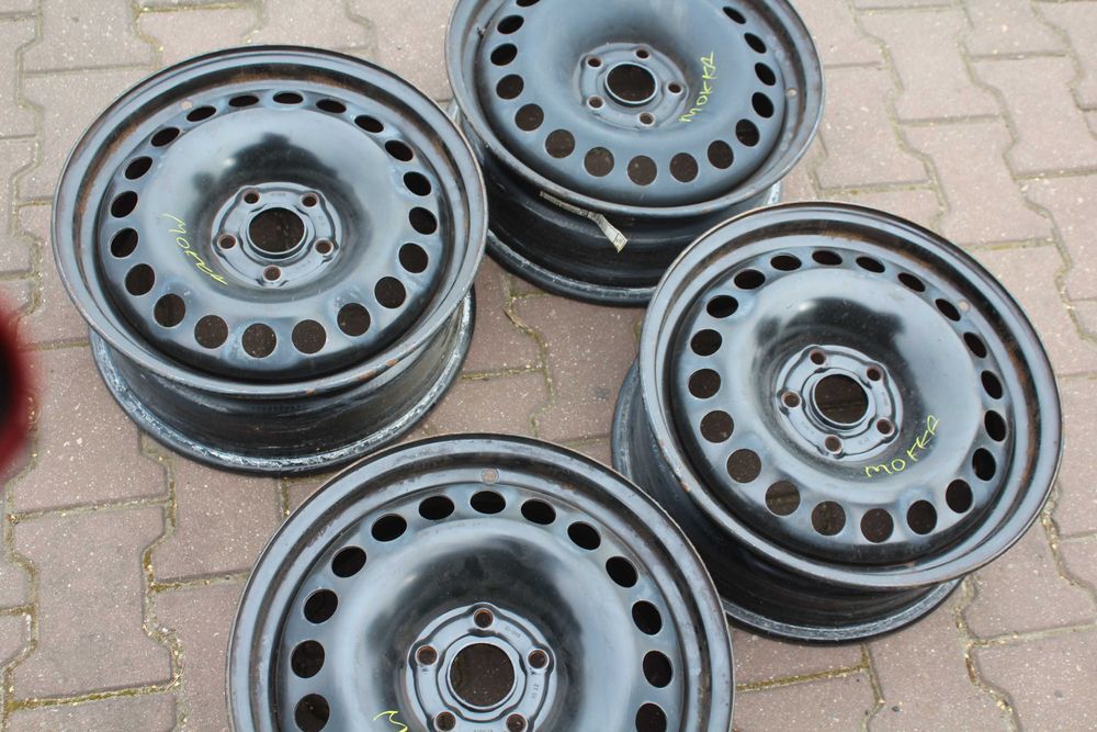 16 Felgi stalowe OPEL MOOKA
