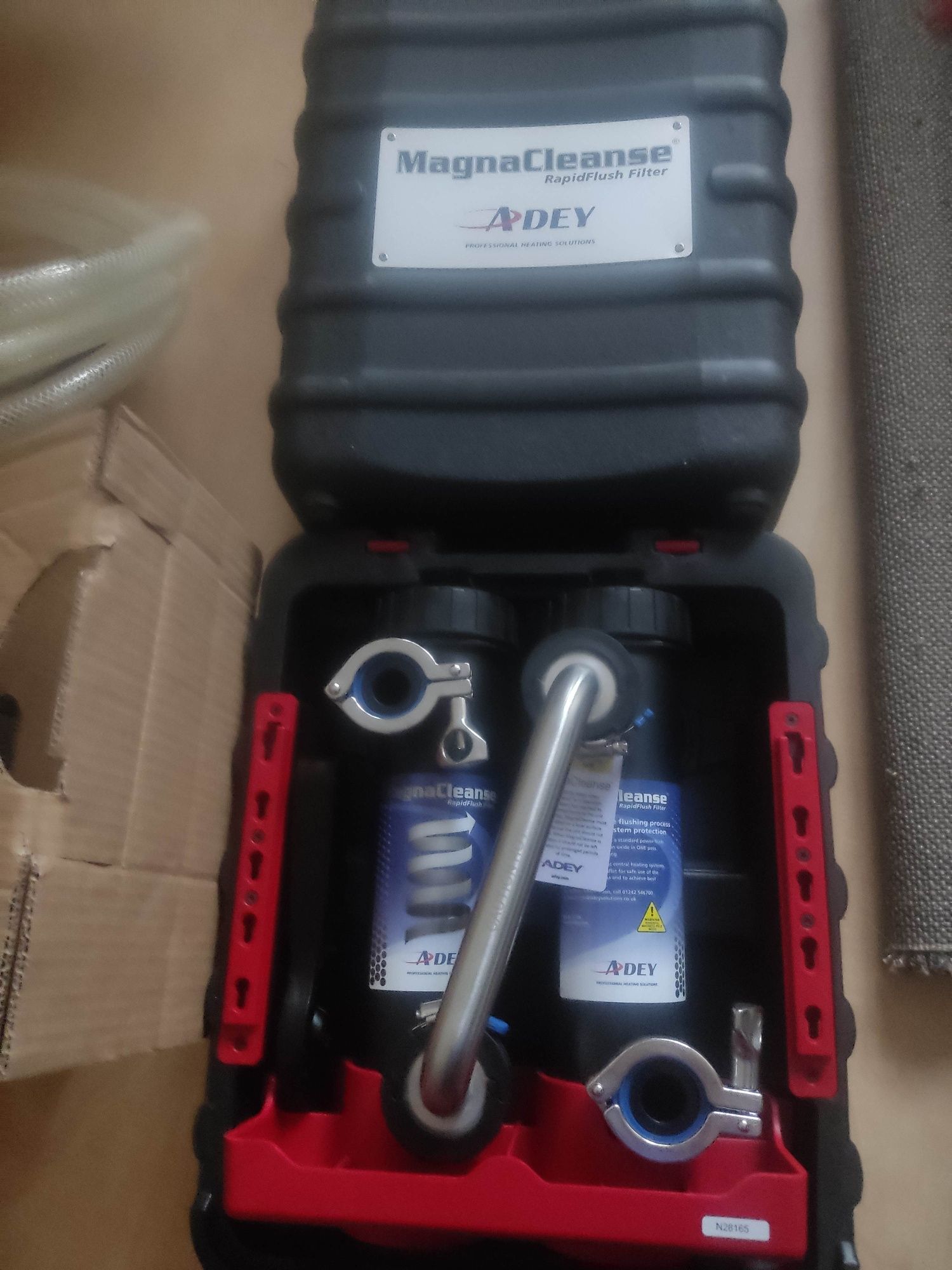MagnaCleanse Adey, zestaw filtrów magnetycznych do płukania instalacji