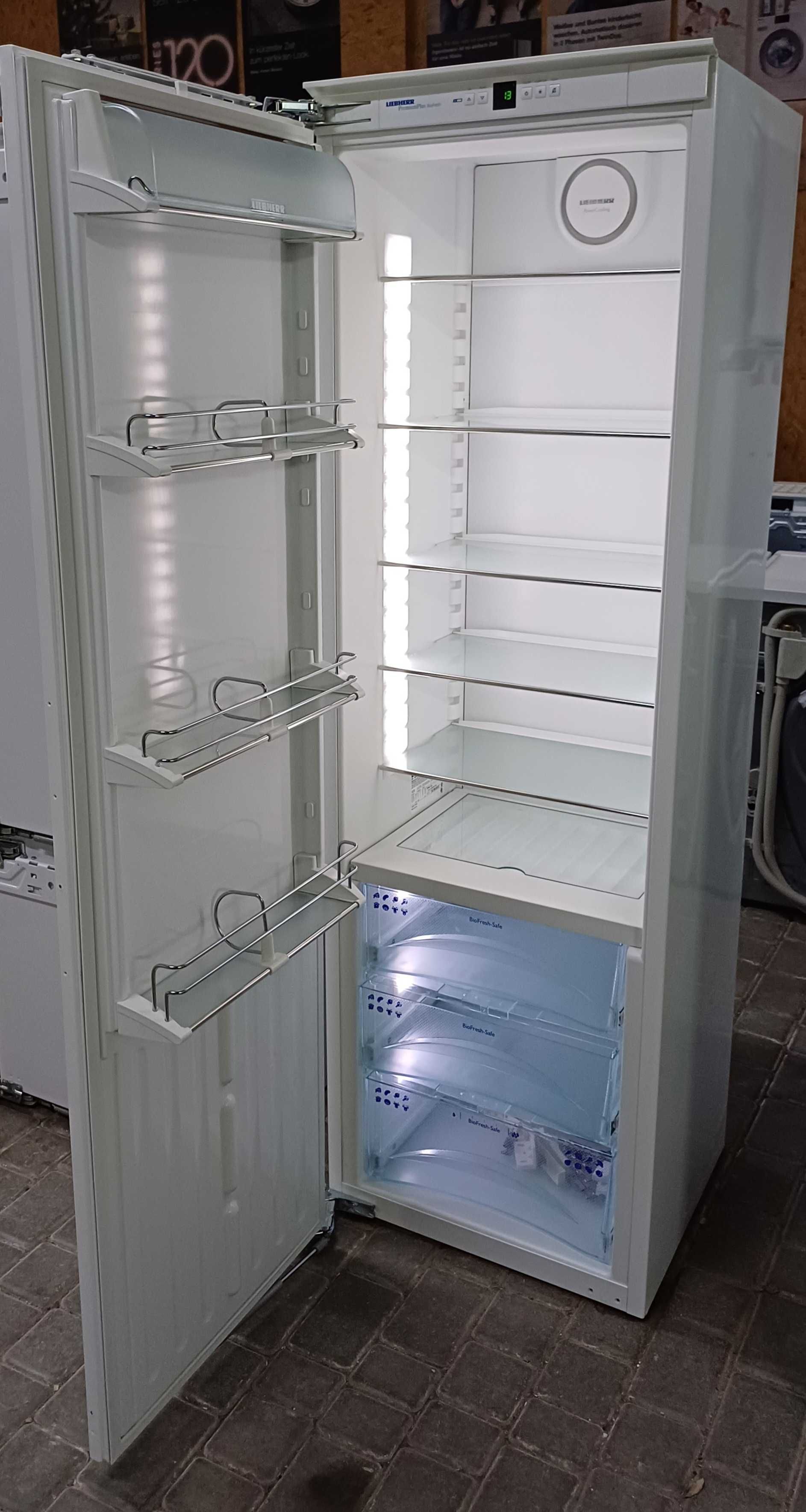 Вбудований двокамерний холодильник Liebherr IKB 3650 з зоною свіжості