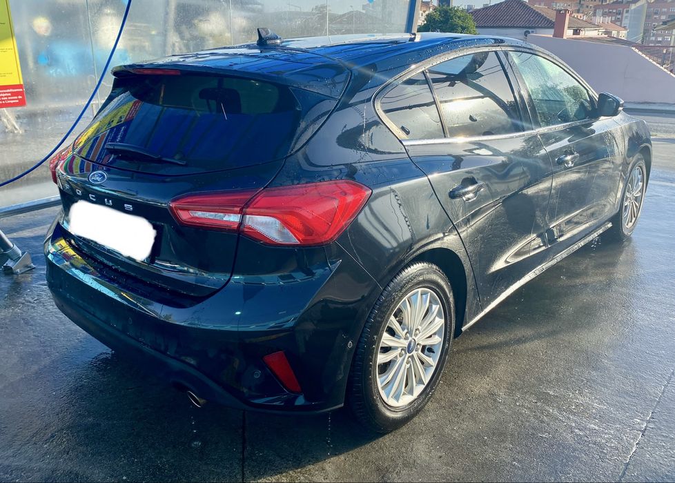 Ford Focus Titanium com GARANTIA (7 anos)