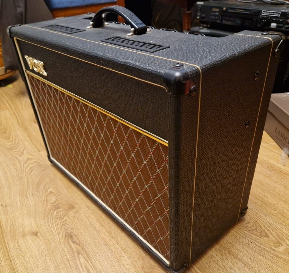 Vox AC15C1 + Vox VFS2A Przełącznik nożny