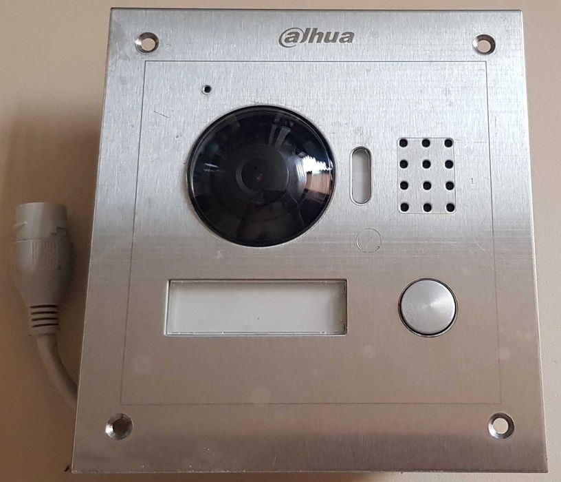 IP визивна панель DAHUA DHI-VTO2000A (IP камера)