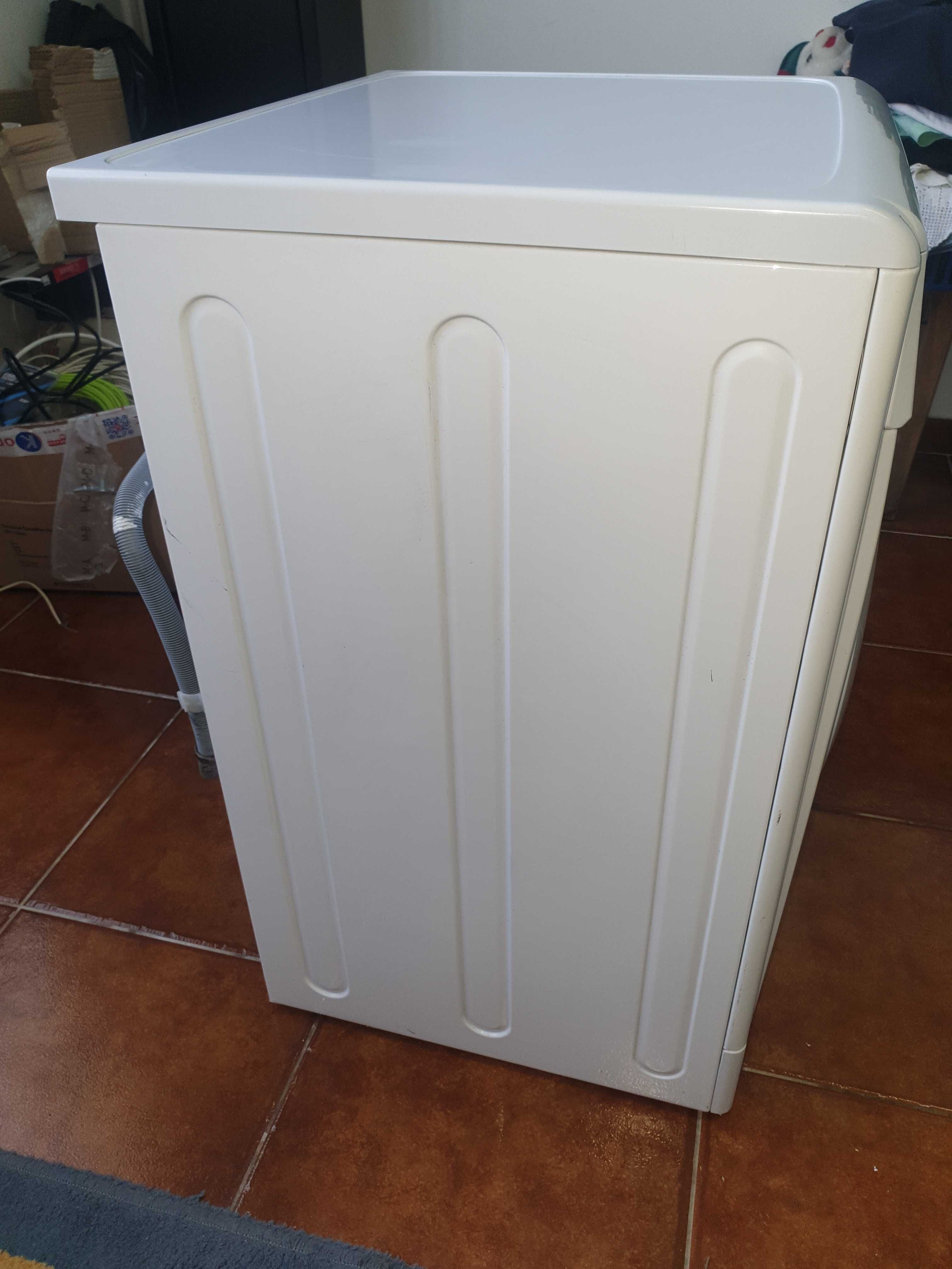 Máquina Lavar Roupa Indesit 6 Kg