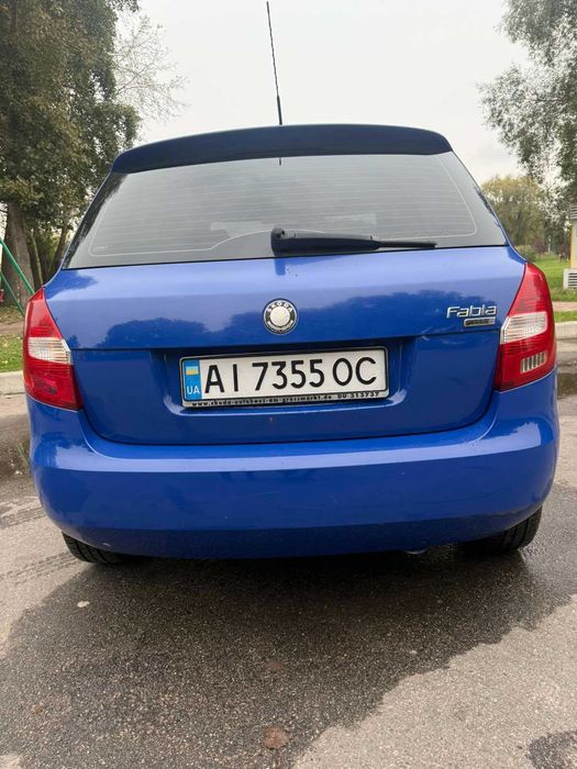 Продам авто Skoda Fabia 2