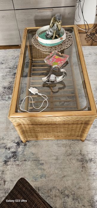 Mesa trabalhada com virdio