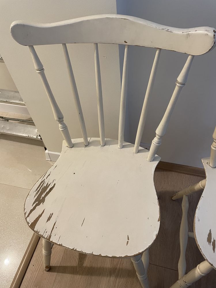 Drewniane krzesła retro, krzesla vintage