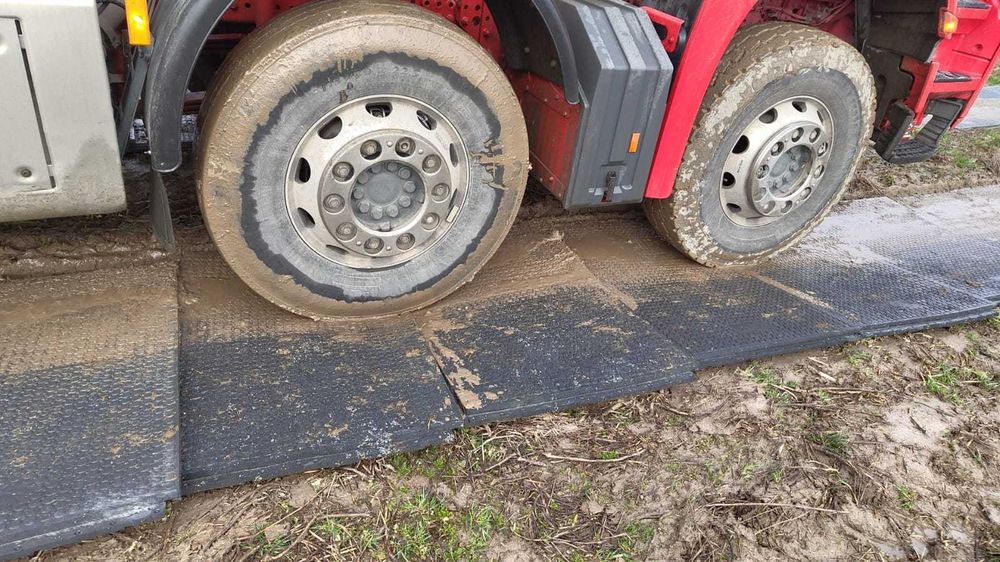 płyty drogowe maty dla koni droga tymczsowa do garażu