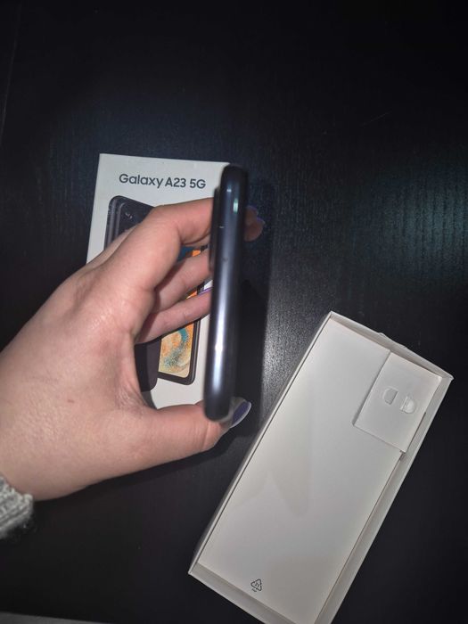 Samsung a23 5g usado.