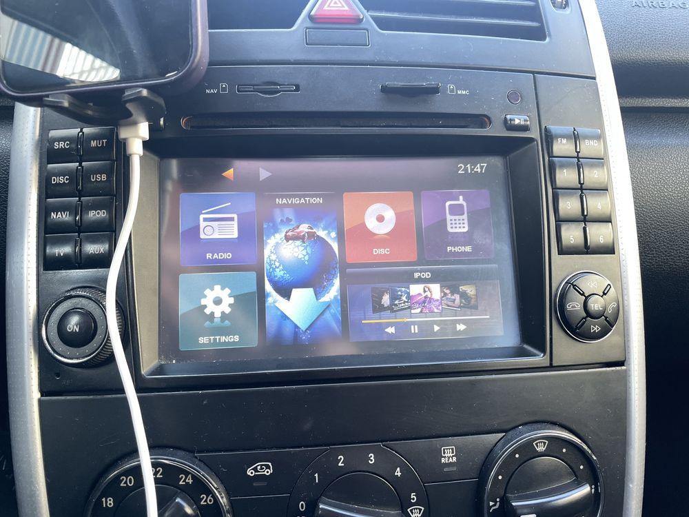 Radio samochodowe Dynavin do Mercedes W169 i inne Uszkodzone