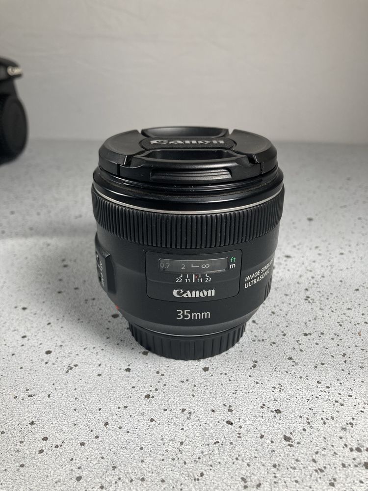 Canon 35mm f/2 IS USM - гарна стабілізація для відео