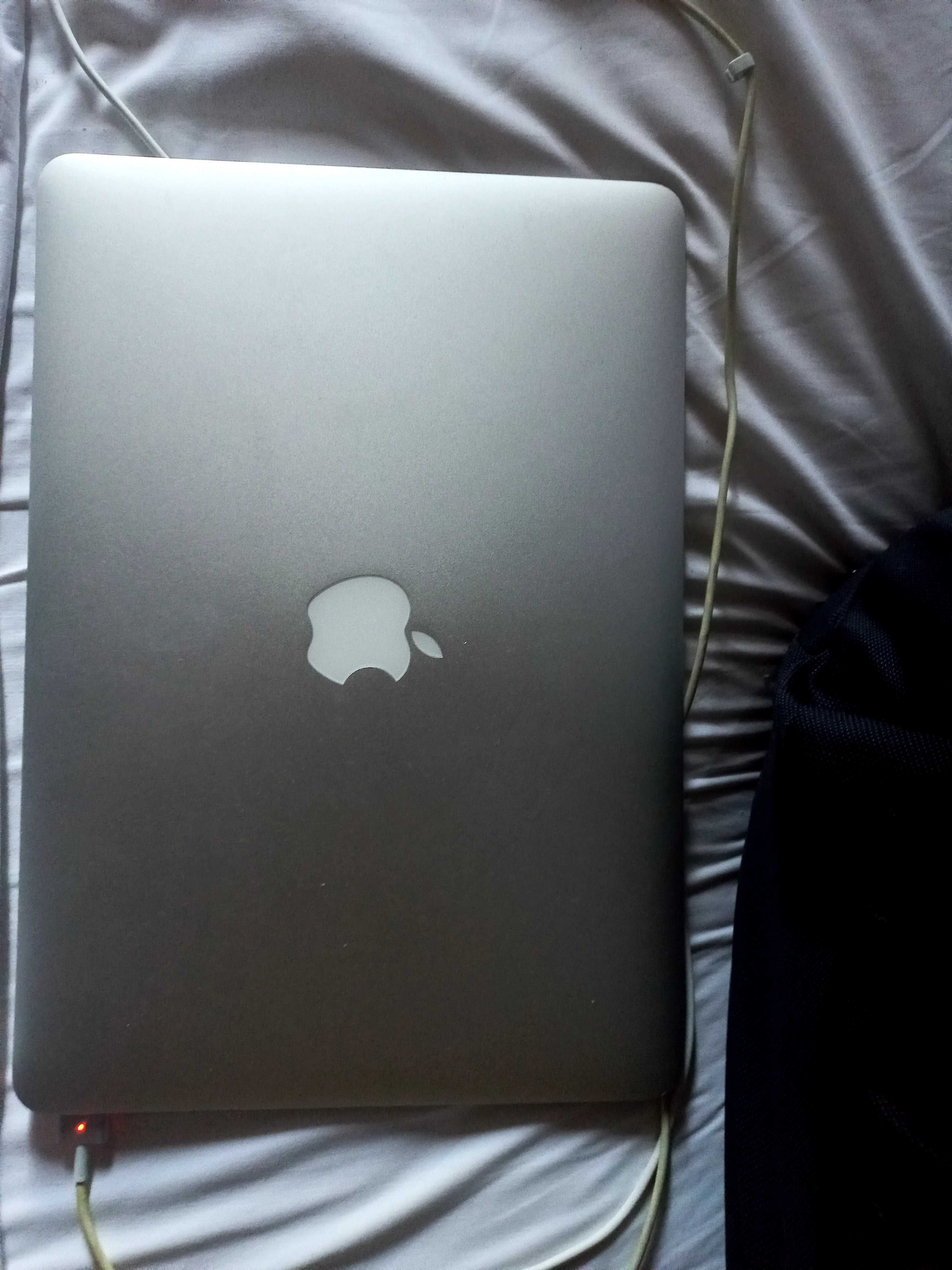 MAcbook air 2015