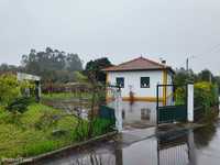 Moradia 3 assoalhadas inserida em lote de 1570 m2 em Vila Meã - Vila N