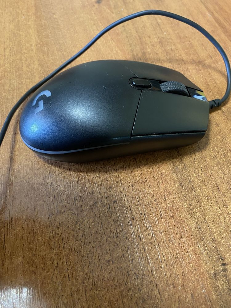 Мышка Logitech g102