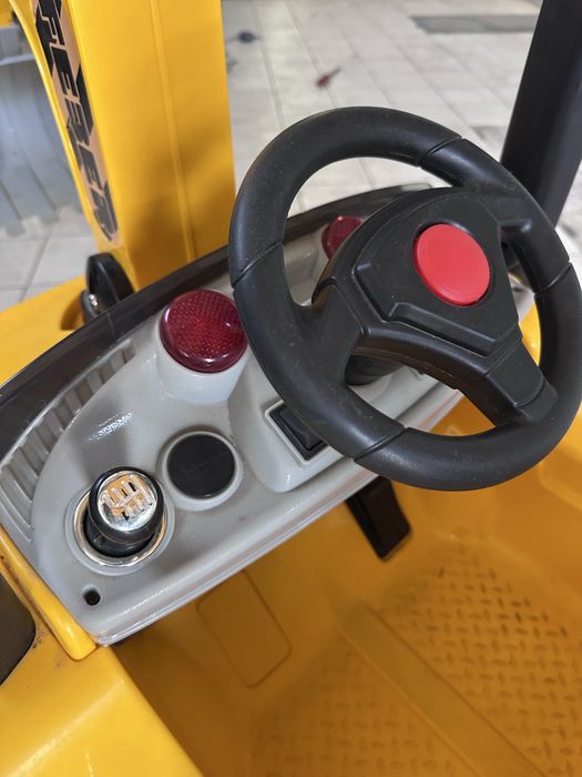 Escavadora eletrica 12v feber criança