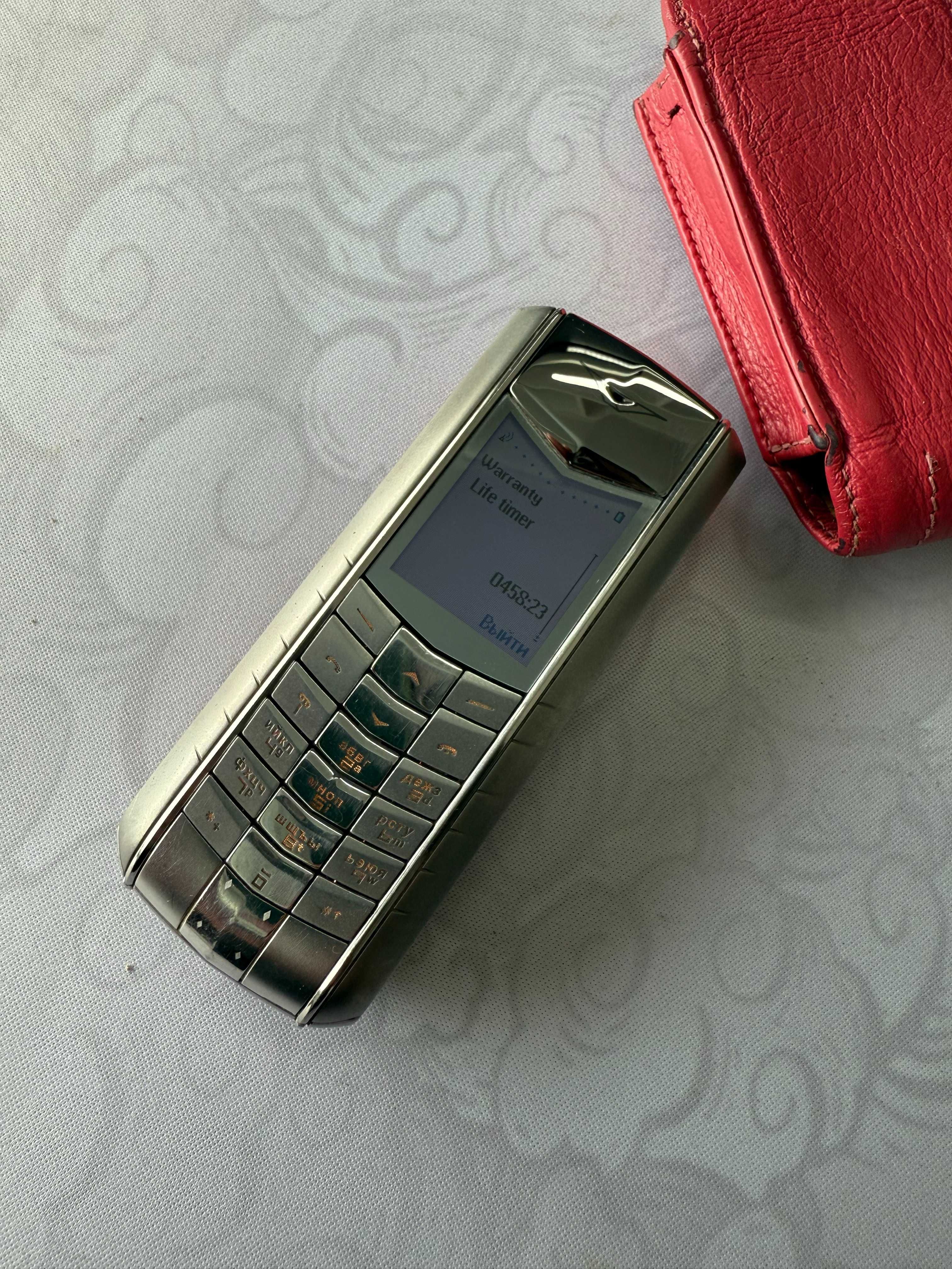 Vertu Ascent Special edition Strawberry.