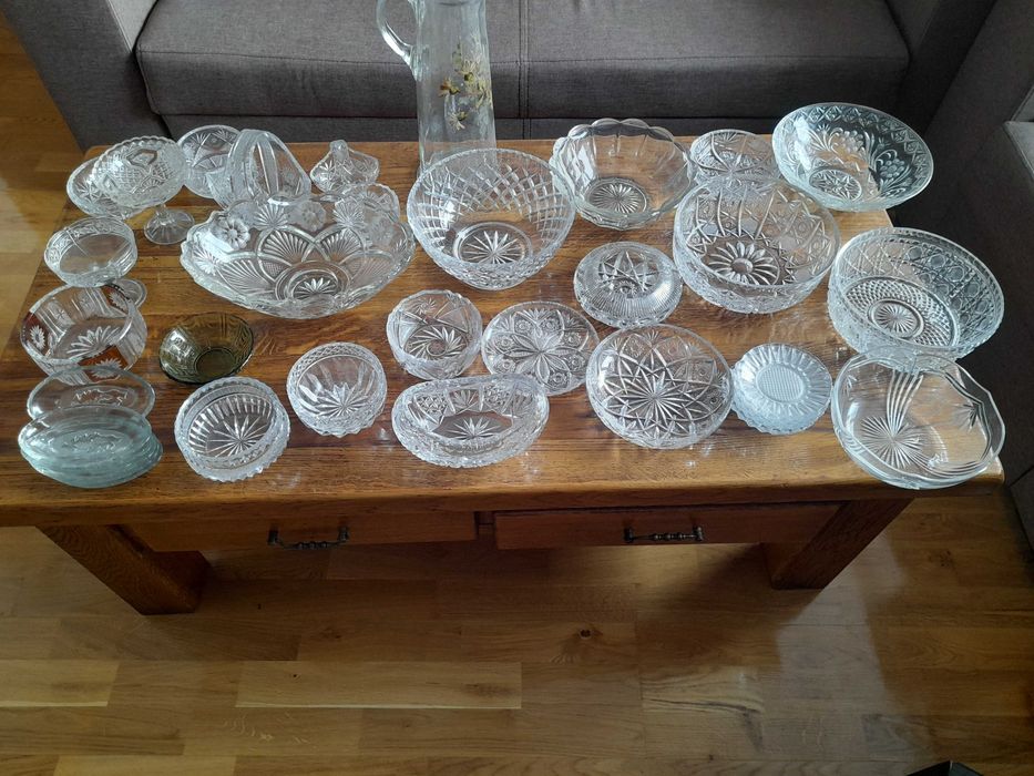 Sprzedam szklo kolorowe, krysztaly,porcelane