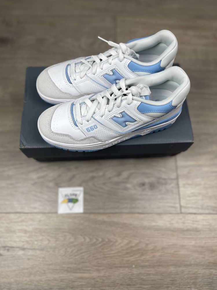 New Balance 550 UNC