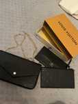 Torebka czarna louis vuitton lv