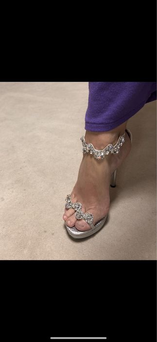 Sandálias salto alto Carmen Steffens