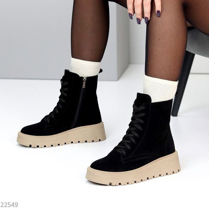 Жіночі зимові чоботи з натуральної замші