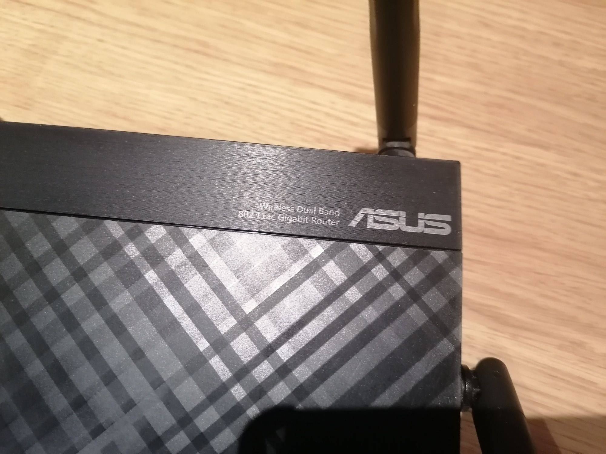 Router Asus RT-AC58U