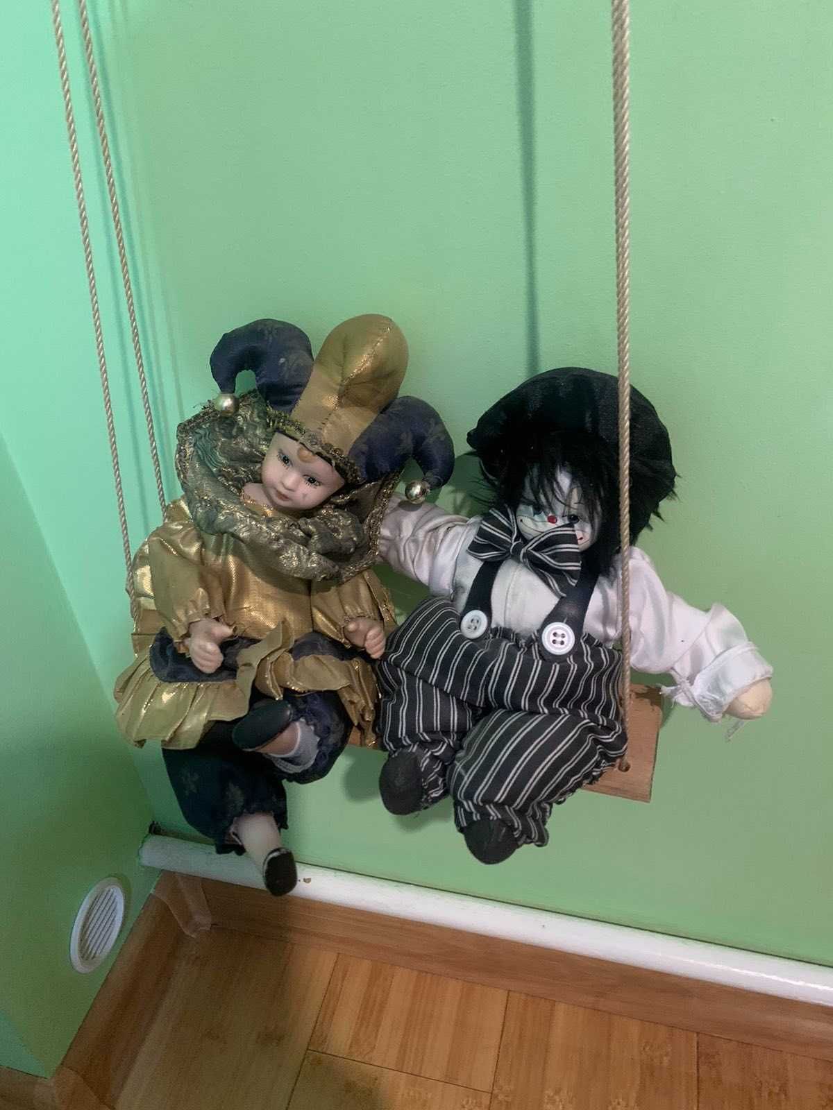 Продам куклы для декора помещения