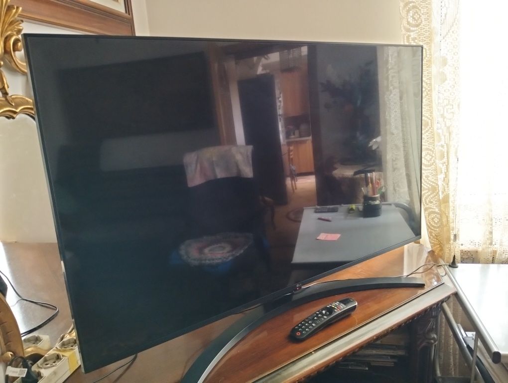 Led телевізор LG 43" 43UR81006LJ UHD AI ThinQ