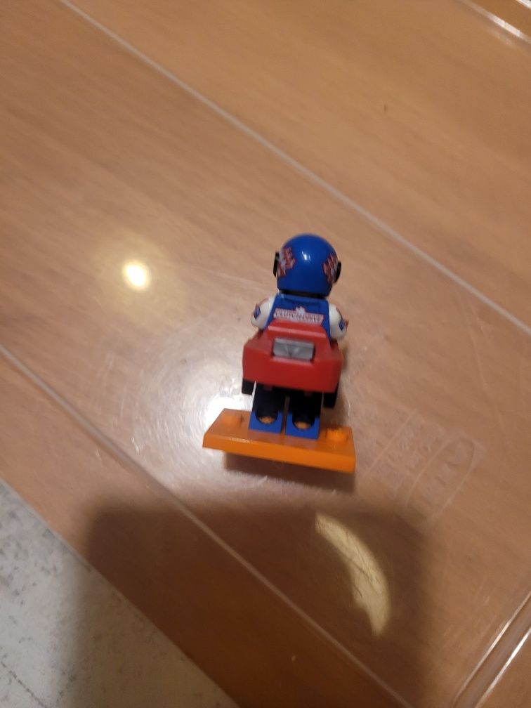 Figurka LEGO Race Car Guy, Series seria 18 col18-13 col324