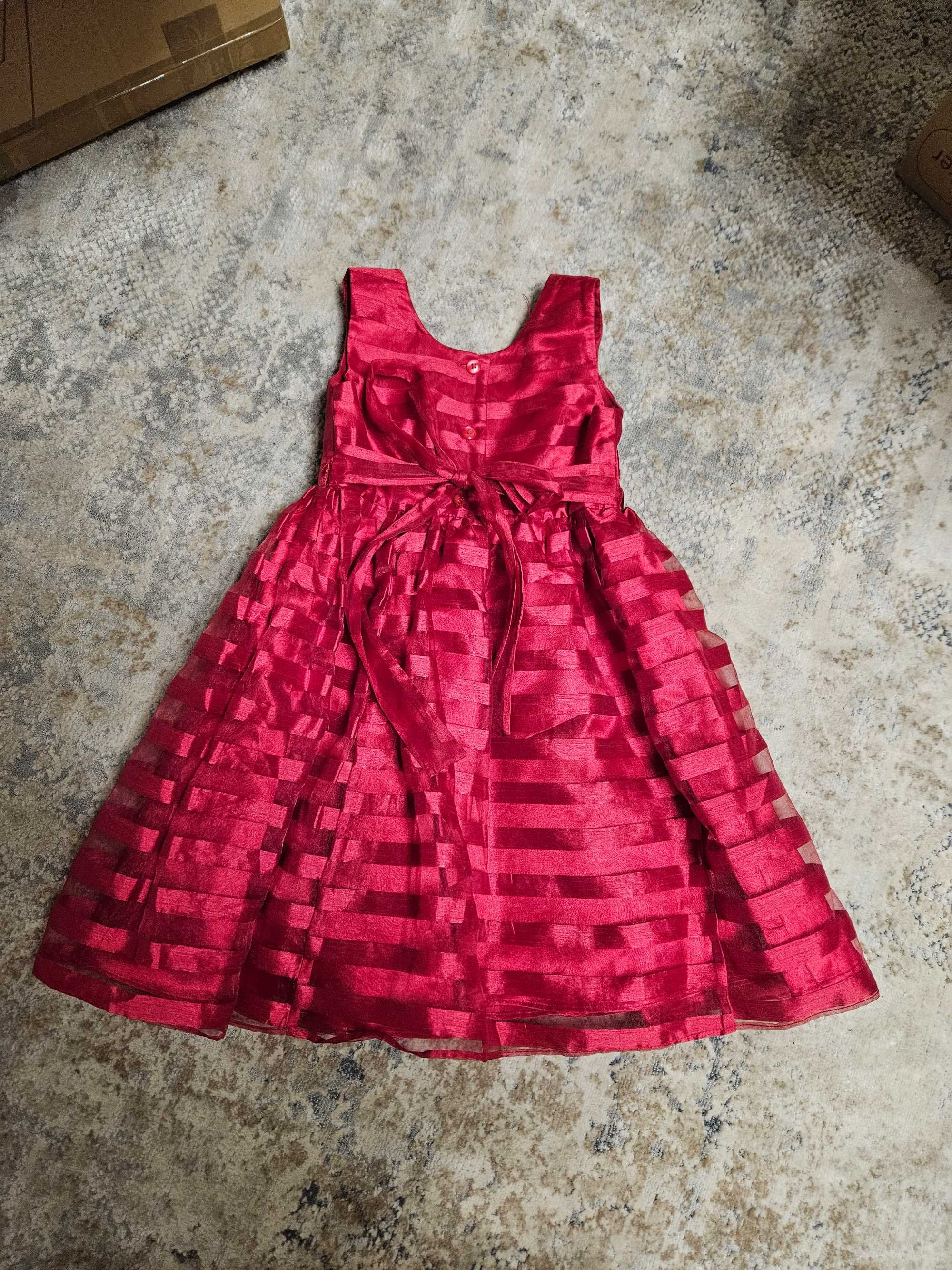 Sukienka z bolerkiem 4 lata