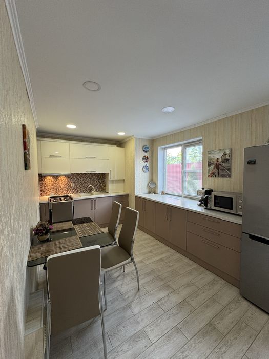 Оренда частини будинку в хорошому стані