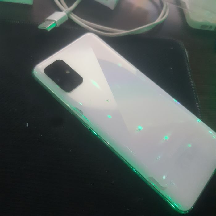 SAMSUNG A51,  6/128 Гарний стан