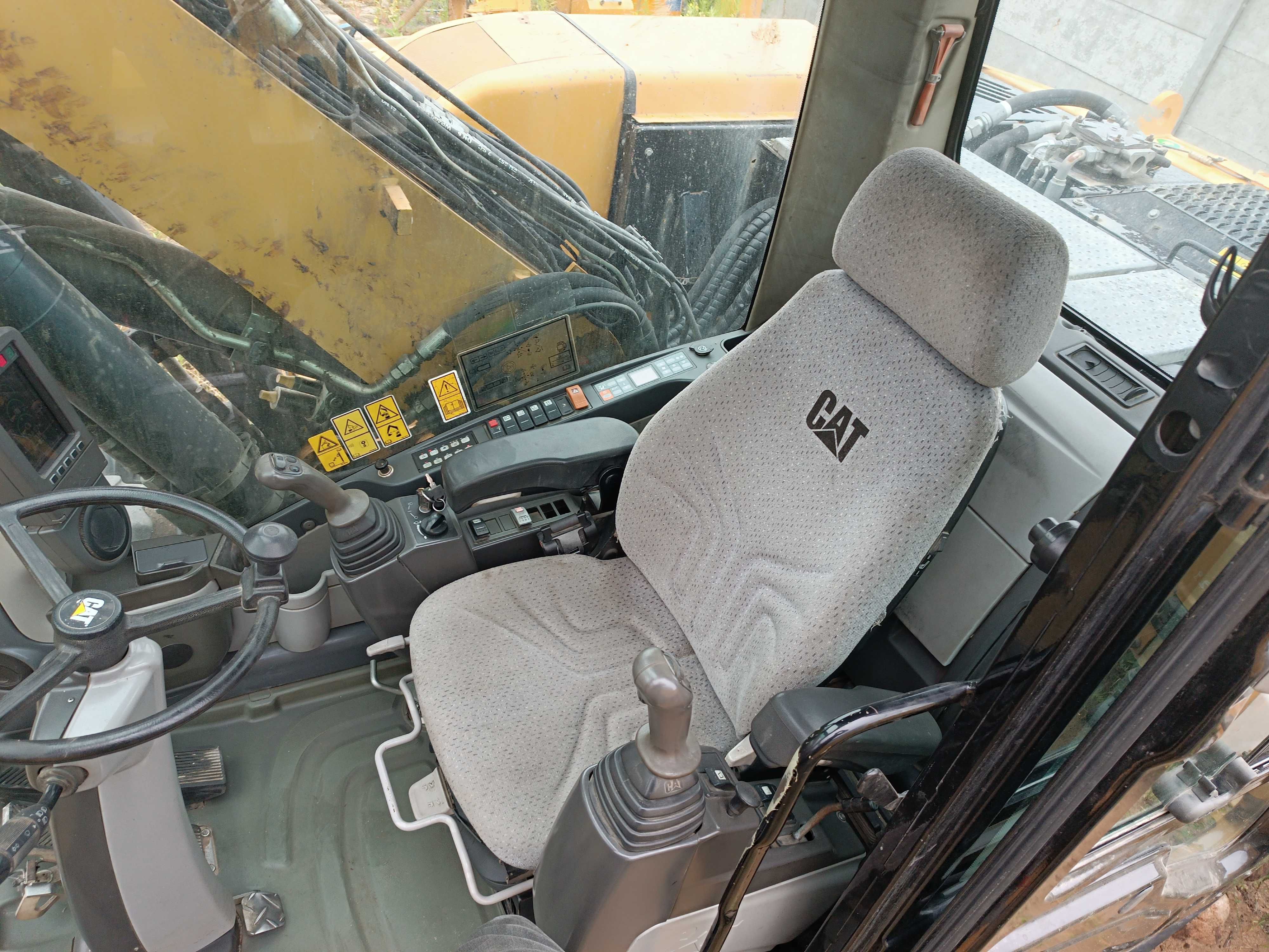 Koparka kołowa CAT PILLAR M313D