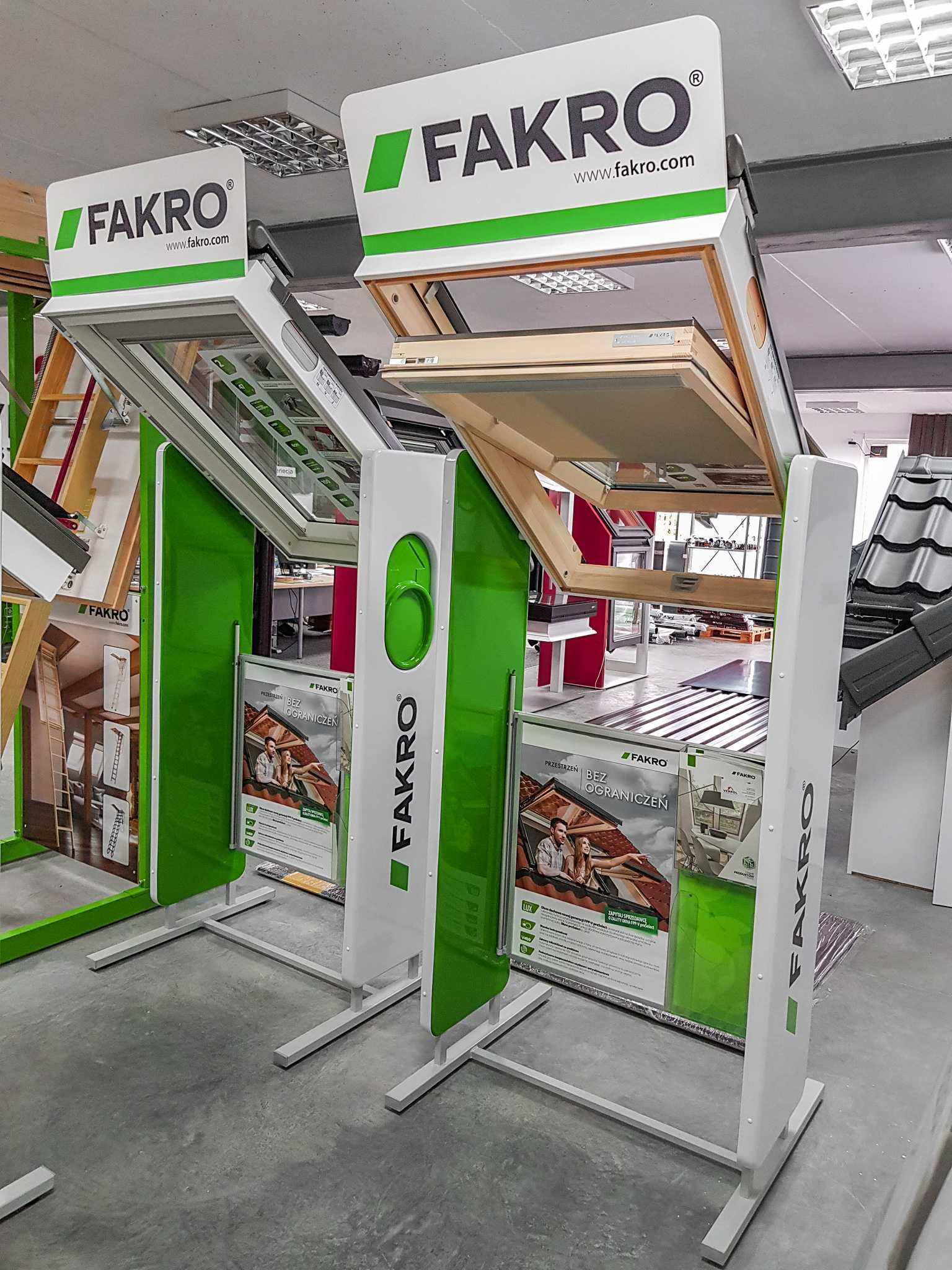 FAKRO PTP-V/AC U4 78x118 PCV KOLOR antracyt