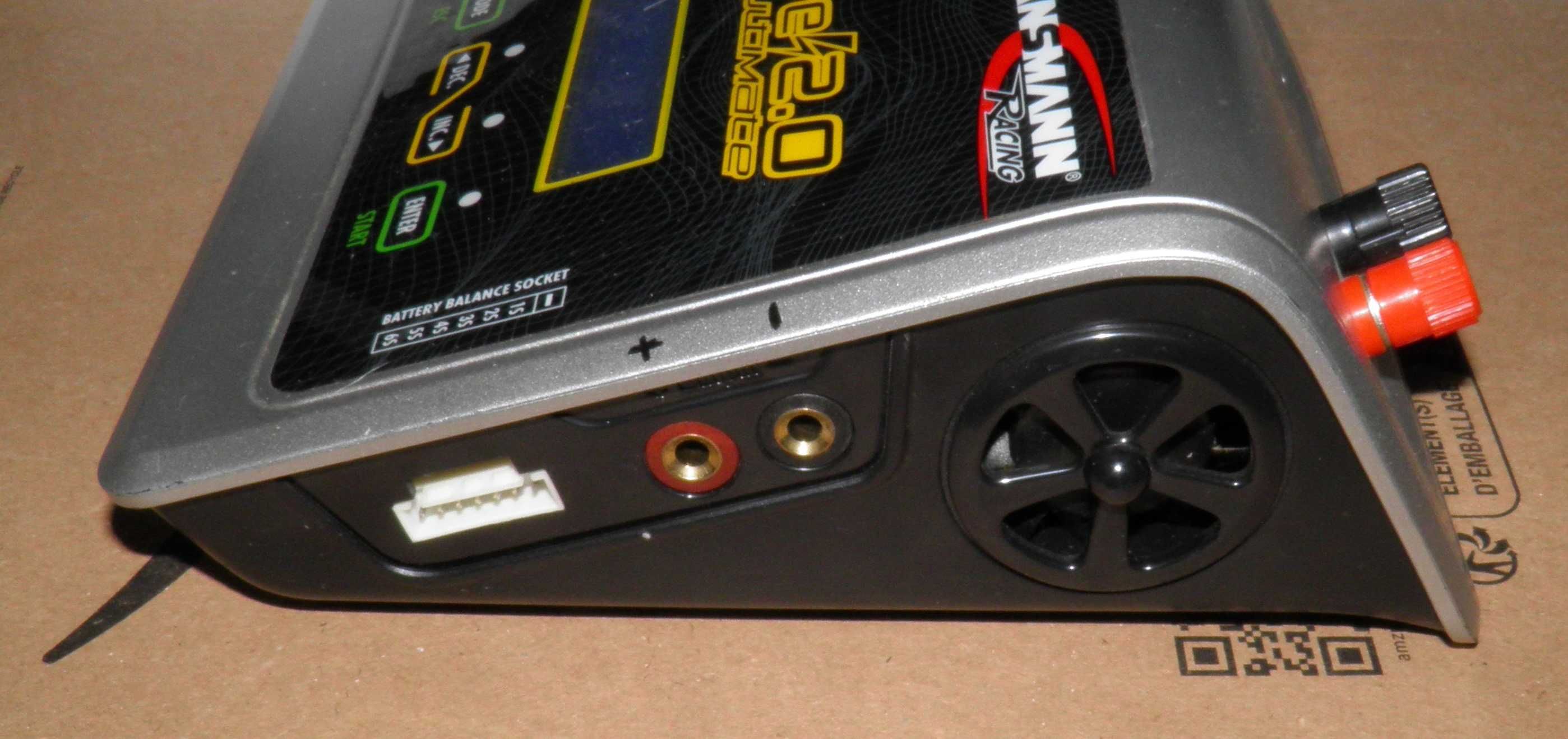 Зарядний пристрій Ansmann Racing Xmove 2.0 Ultimate до 200W