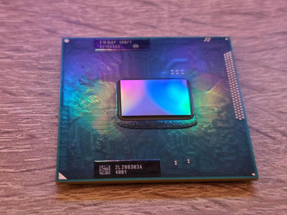 Procesor Intel Pentium B950 2.10GHz SR07T Socket: PGA988