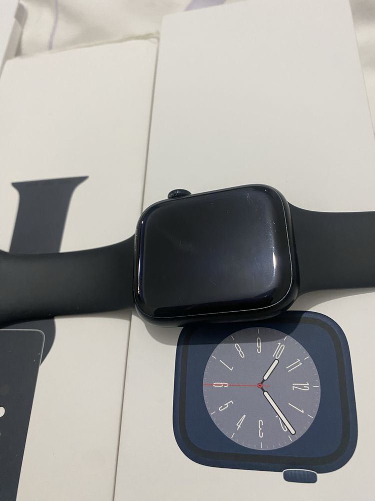 Apple Watch serie 8 45mm semi-novo