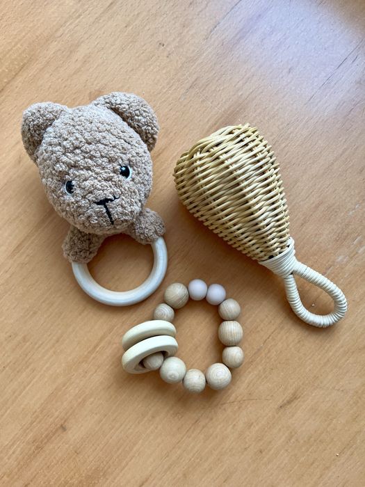 Drewniane zabawki gryzak i grzechotki handmade