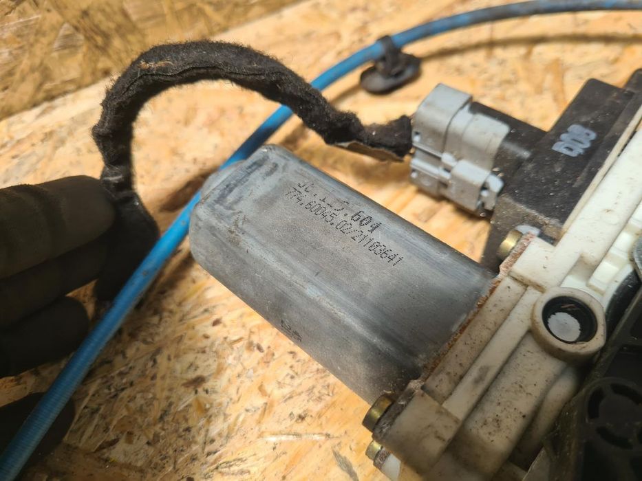 Elevador vidros frente direito CITROËN C2 (JM_)